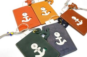 画像2: 快晴堂 　　イカリ革パスケース　　サイズ；F (2)