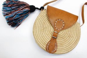 画像2: ☆ZOZIO(ゾジヲ) Raffia pochette     カラー;beige   サイズ L (2)