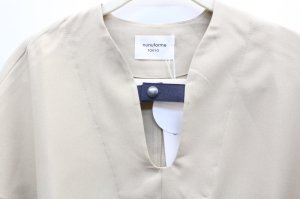 画像2: 50%off nunuforme 　バイカラーマント　　 カラー；Beige (2)