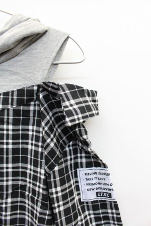 画像3: SALE LOVEtoxic ラブトキシック フードレイヤードシャツOP  80;クロ (3)