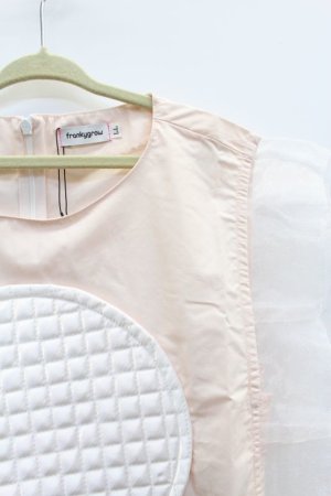 画像2: 50%off  　フランキーグロウ    QUILTING DOT FRILL TP　　カラー；SOFT PINK-WHITE　 (2)