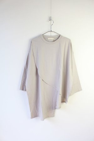 画像1: 30%off　UJU　  ソフト変形アシンメトリーTシャツ　カラー；Gray (1)