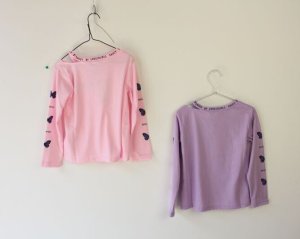 画像3: 30%off by LOVEiT  　衿スリット蝶々T　 (3)