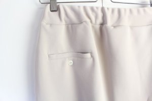 画像4: 30%off LILOU＋LILY　ソフトストレッチダブルニット ドロストワイドパンツ  　カラー；ベージュ (4)