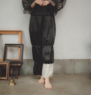 画像4: 30%off UJU　サテンティアードパンツ　 (4)