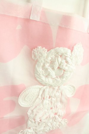 画像2: 50%off  フランキーグロウ  TAPOIDERY BEAR TULLE BAG   カラー;PINK LETTERS サイズ;F (2)