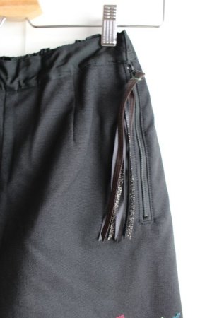 画像2: 50%off 2023秋冬　GTH　  キャンバス シシュウ PN　　2；黒　　サイズ；02 (2)