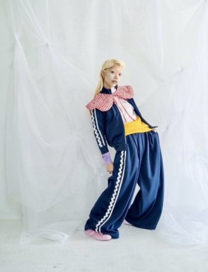 画像2: 50%off  フランキーグロウ MULTI COLOR SWELL SHOULDER HIGH-NECK KNIT  PINK-GOLD-PURPLE  サイズ;LL(140-150) (2)