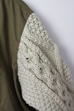 画像2: 50%off  　DENIMDUNGAREE　  CNウェザー ソデニット ドッキング コート　　9；カーキ　サイズ；130 (2)