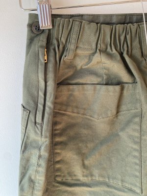 画像3: ☆NATURAL LAUNDRY ストレッチスカート  570;カーキ (3)