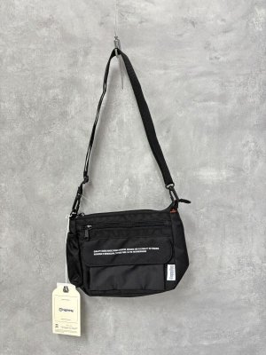 画像1: 30%off ハイキング　outing shoulder  バッグ　　050；black　　サイズ；F (1)