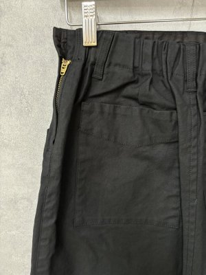 画像3: 30%off   NATURAL LAUNDRY ロイカストレッチスカート  990;ブラック (3)