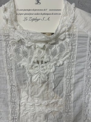 画像2: 40%off   2024AW  Bon Vieux Temps　レースブラウス　　10；WHITE　　サイズ；2 (2)