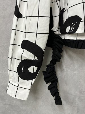 画像3: 40%off    フランキーグロウ BACK FRILL CROPPED LENGH SHIRT      カラー; WHITE-BLACK     サイズ;(F2) (3)