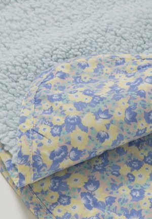 画像3: ☆fafa（フェフェ）  LIOV  | ポンチョ　　ブルー (3)