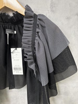 画像2: 40%off　2025春夏   nunuforme 　　マルチウェイフリルケープ　　カラー；GRAY　　サイズ；F (2)