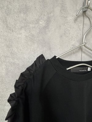 画像2: 40%off 2025春夏   nunuforme  ショルダーフリルT   Black (2)