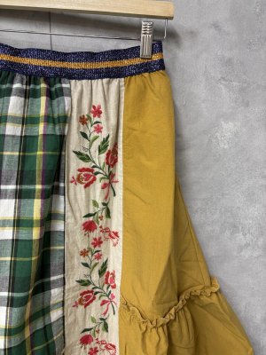 画像2: 40%off 2025春夏 　GTH　  フラワーエンブロイダリー アシンメトリー SK　　8；グリーン (2)