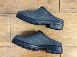 画像2: BLUNDSTONEブランドストーン　　＃BS2420　ORIGINALSクロッグシューズ　　カラー；RUSTIC BLACK (2)
