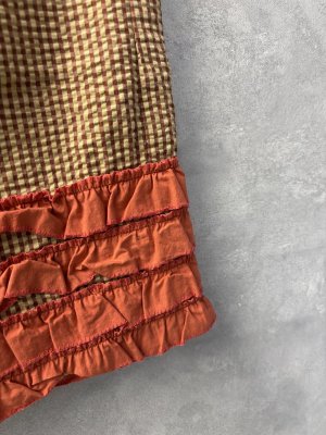 画像2: 40%off 2025春夏 　GTH　	サッカーギンガムチェック フリフリ イージーPN　　5；赤 (2)