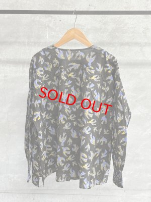 画像4: 30%off A VIEW FROM HERE　 BLOCK PRINT SMOCKING BLOUSES　　BLACK (4)