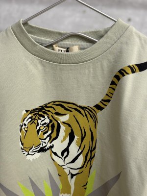 画像2: 40%off 2025春夏　FITH  　EK×FITH　サラサラ天竺　Tiger　Tシャツ　　8；グリーン　　サイズ；F (2)