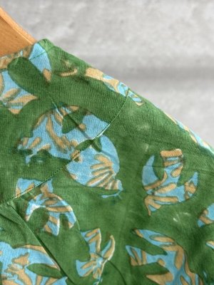 画像3: A VIEW FROM HERE  BLOCK PRINT SMOCKING BLOUSES  B.GREEN (3)