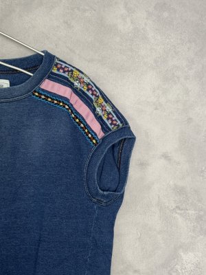 画像2: 40%off 2025春夏 　GTH　Vintage-like Tyrolean Tape Sleeveless Tee　　4；紺　サイズ；120 (2)