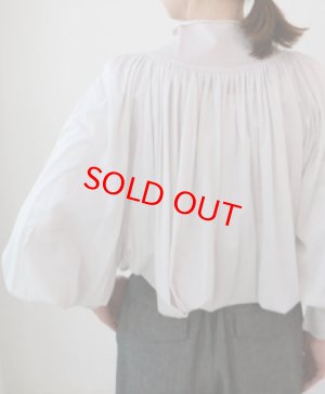 画像2: doux blue　タートルギャザーブラウス　　01；ホワイト　サイズ；FREE (2)