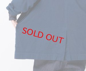 画像2: Veritecoeur　　ガーメントダイショートコート　　ROYAL NAVY　　サイズ；FREE     (2)