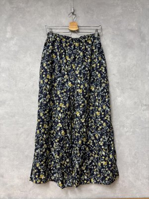 画像1: LILOU+LILY 　FLOWER　PRINT　ワイド　パンツ　　C.NAVY　size:38 (1)