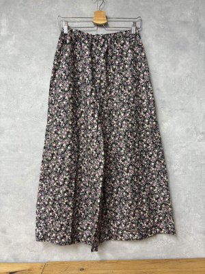 画像1: LILOU+LILY 　30VIERA　FLOWER　PRINT　ワイドパンツ　C.BLACK　size:38 (1)