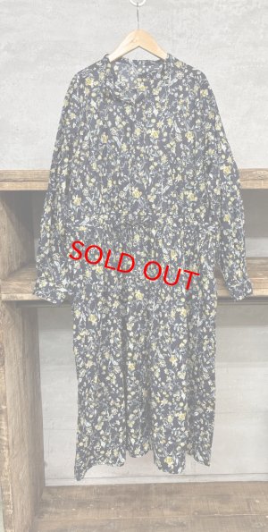 画像1: LILOU+LILY 　FLOWER　PRINT　ギャザーワンピースドレス　　C.NAVY　size:38 (1)