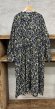 画像1: LILOU+LILY 　FLOWER　PRINT　ギャザーワンピースドレス　　C.NAVY　size:38 (1)