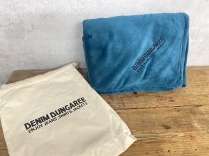 画像1: 2025秋冬　DENIMDUNGAREE　	 ノベルティ　DDブランケット　　4；紺　(定価39600円以上お買い上げの方) (1)