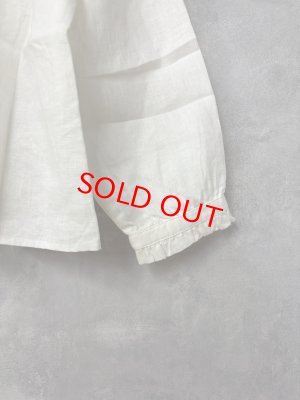 画像2: YARRA 　　リネン100フリルカラー2WAYブラウス　　01；ホワイト　　FREE (2)