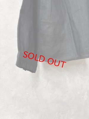 画像2: YARRA 　リネン100フリルカラー2WAYブラウス　　99；ブラック　　FREE (2)