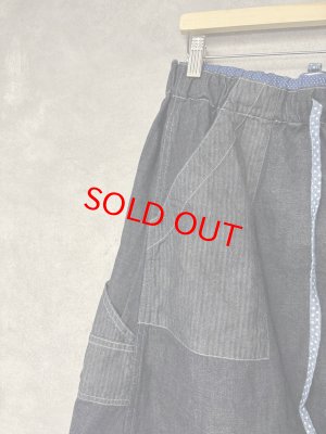 画像2: 2025   快晴堂　　　Girl's デュアルシーズンデニム 裾ダーツスカート　　1；インディゴデニム　 (2)