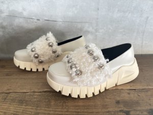 画像2: 2025AW　gomme　　ワイドストラップローファー　1:白 (2)