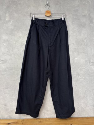 画像1: NATURAL LAUNDRY 　 Bツイル　トラッド　チノパンツ　　490:ネイビー　　サイズ2 (1)
