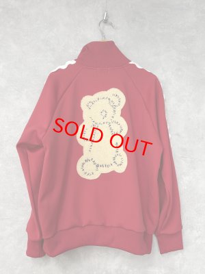 画像4: 2025AW   フランキーグロウ　KUMA EMBROIDERY PATCH TRACK  JACKET    カラー；RED　(おとな) (4)