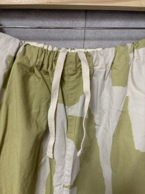 画像2: grin　toneプリント台形ガウチョパンツ　604；グリーン　サイズ；2 (2)