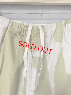 画像2: grin　toneプリント台形ガウチョパンツ　604；グリーン　サイズ；2 (2)