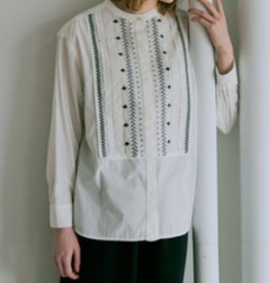 画像1: doux bleu　コステッチ エンブロイダリーSH　    01;OFFWHITE    サイズ；FREE (1)