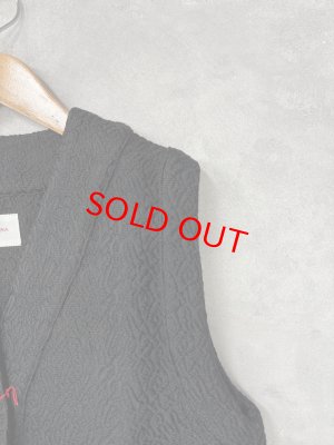 画像2: YARRA 　ウールブレンドジャカードベスト 　　99；ブラック　　　FREE (2)