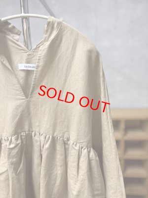 画像2: Veritecoeur ワンピース   BEIGE サイズ;FREE    (2)