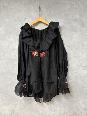 画像1: 2025秋冬　MARET(マレ) 　スカ刺繍プルオーバ　　2；黒　サイズ；F (1)
