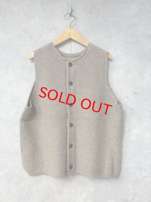 画像1: NATURAL LAUNDRY 　 2/16メリノ2wayベスト　　610；ベージュ　　サイズ2 (1)