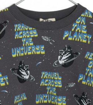 画像2: MakeYourDay　　宇宙でひと休み総柄裏毛トレーナー　　カラー；カーキ (2)