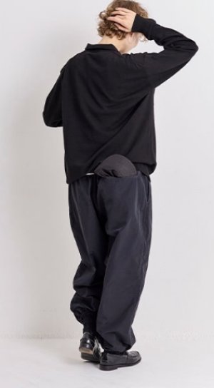 画像2: Veritecoeur   ユニセックスポロニット　　カラー；BLACK (2)